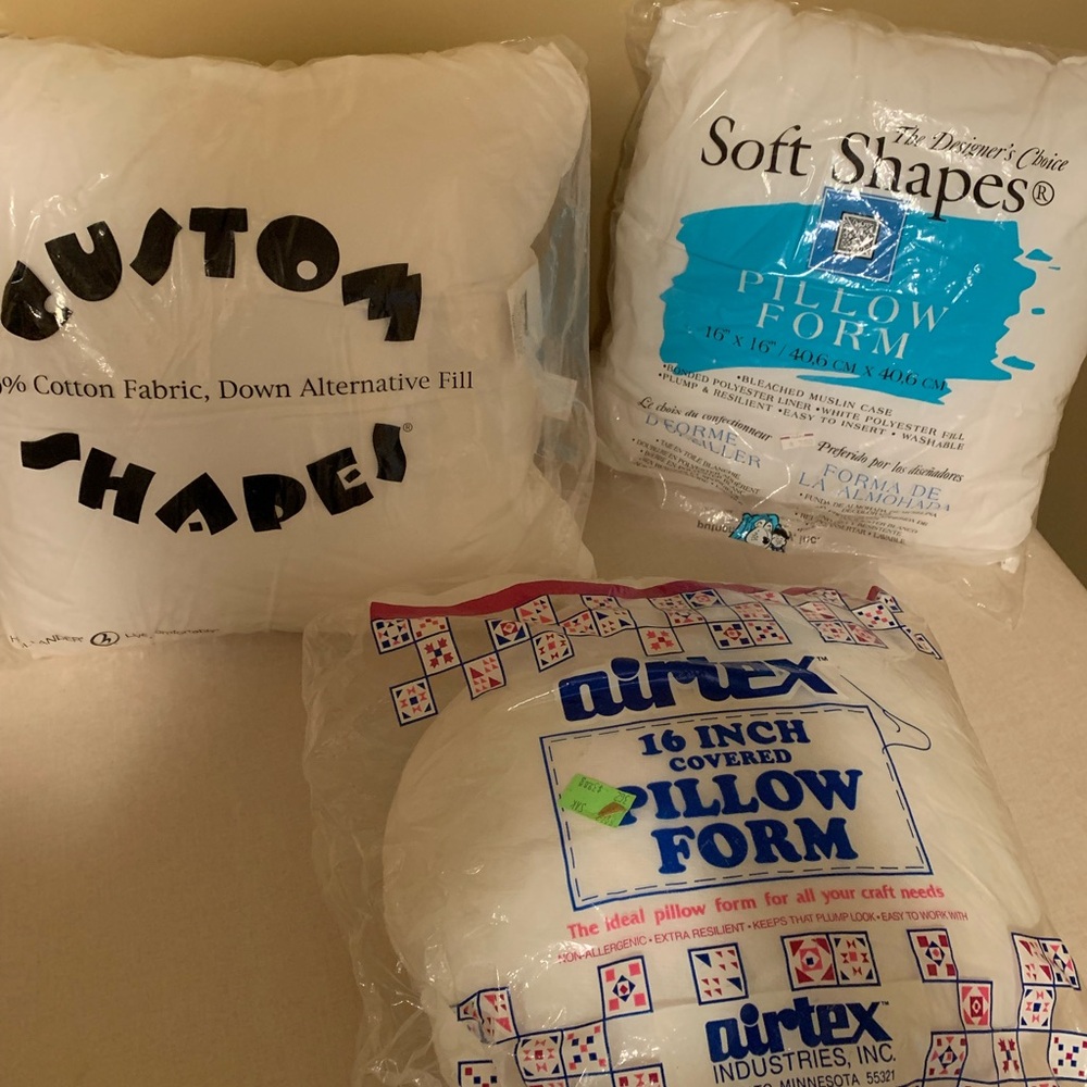 White Pillow Form